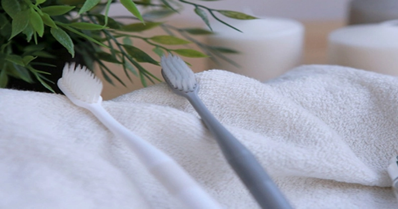 What Should Clinics Check in an Orthodontic Toothbrush Supplier? Post Thumbnail